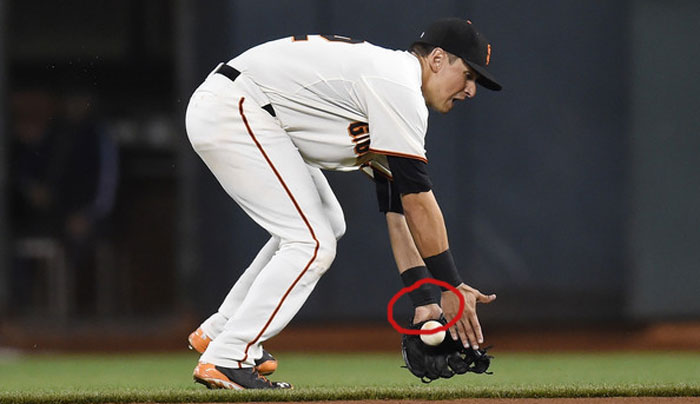Giants' second baseman Joe Panik showing palm